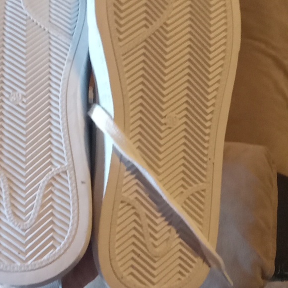 Soft Moc vegan leather running shoes  7.5 sage color NWT - Picture 5 of 7